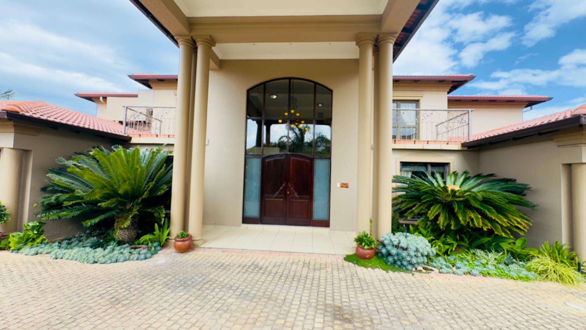 4 Bedroom House for Sale in Hartenbos Heuwels