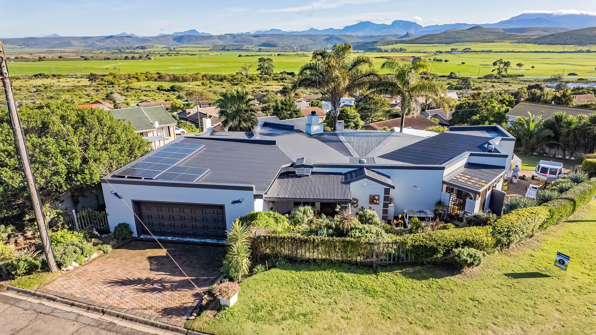 5 Bedroom House for Sale in Fraaiuitsig