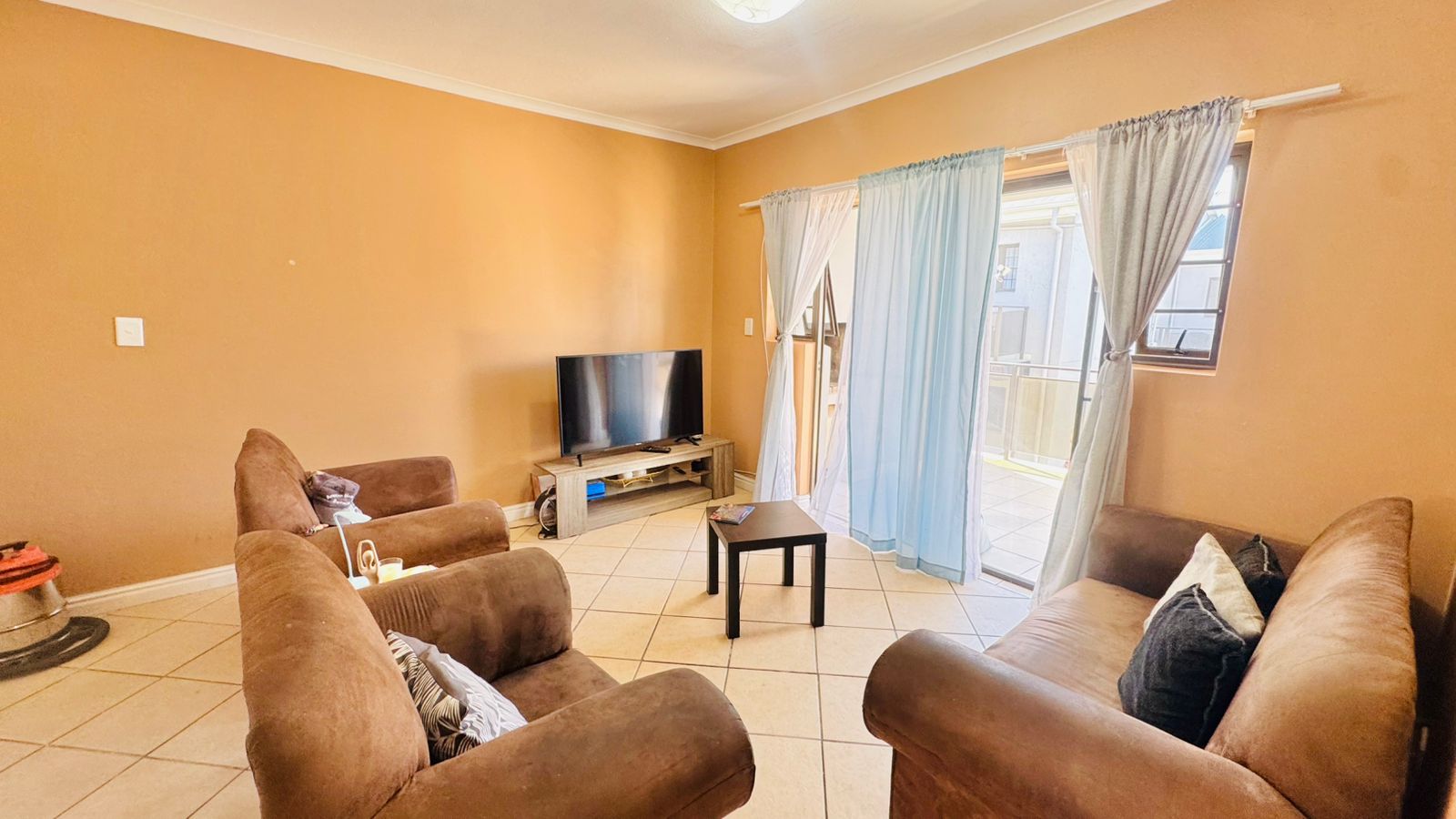 Photo 2 of 2 Bedroom Apartment / Flat for Sale in Hartenbos Central