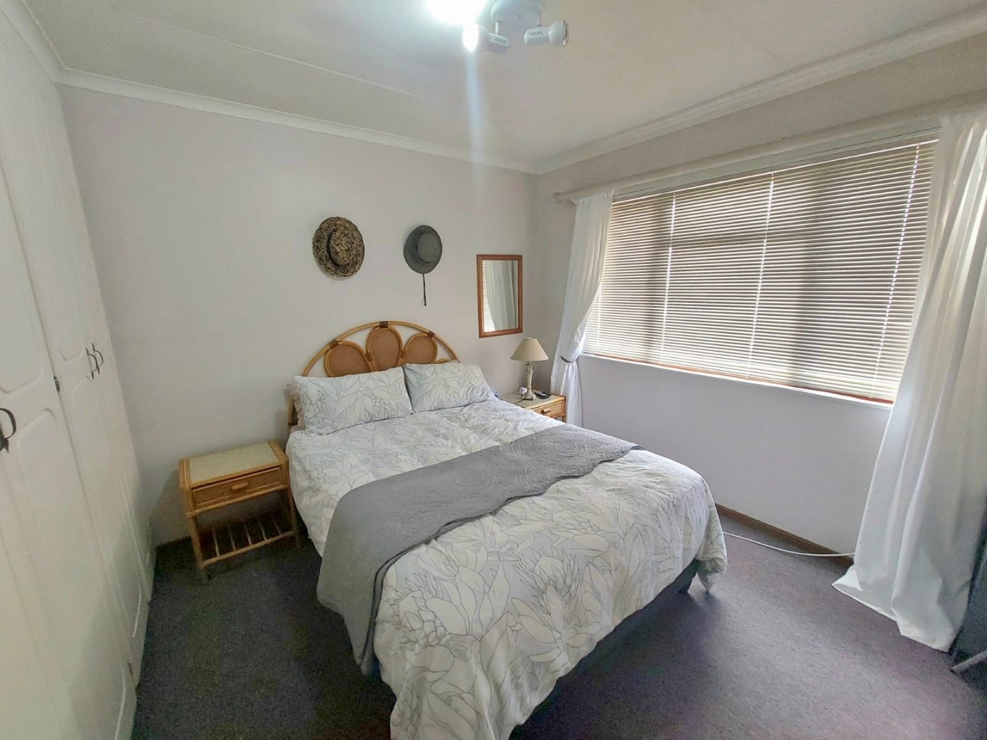Photo 15 of 3 Bedroom House for Sale in Hartenbos Central