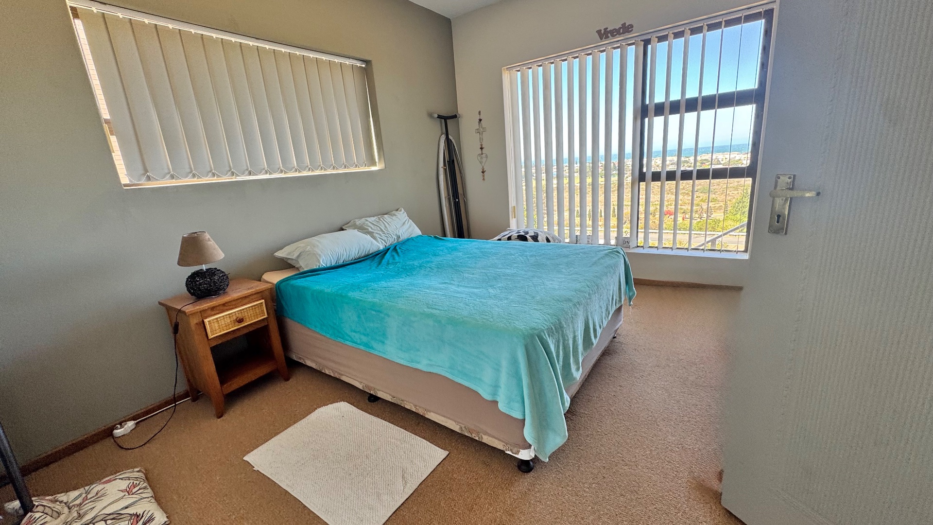 Photo 10 of 3 Bedroom House for Sale in Hartenbos Heuwels