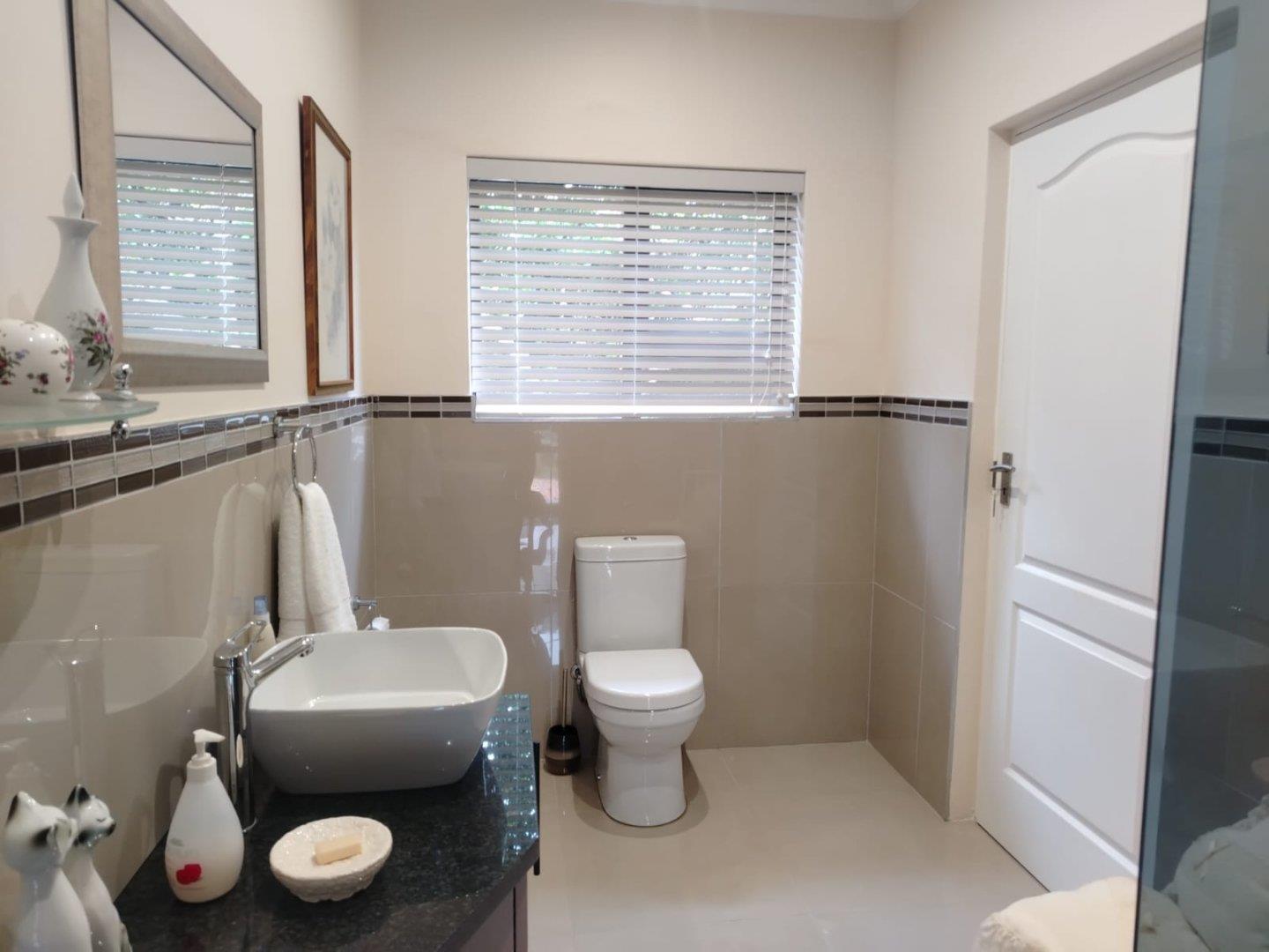 Photo 12 of 3 Bedroom House for Sale in Outeniqua Strand