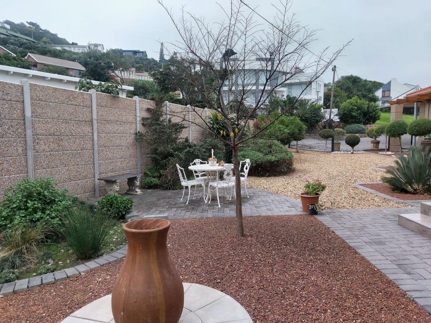 Photo 24 of 3 Bedroom House for Sale in Outeniqua Strand