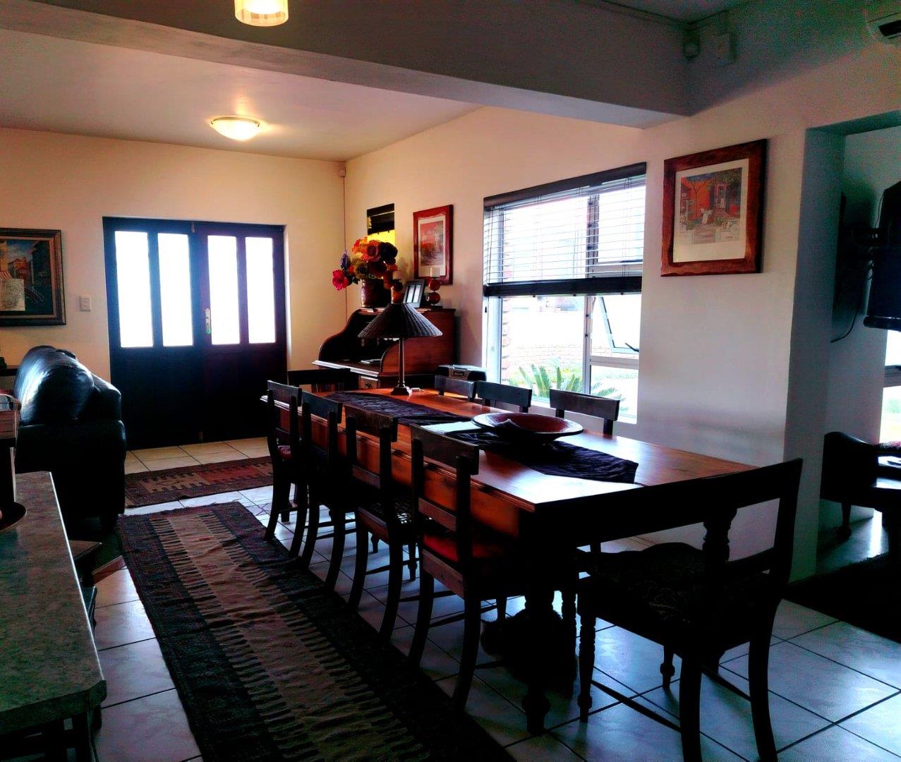 Photo 11 of 3 Bedroom House for Sale in Pienaarstrand