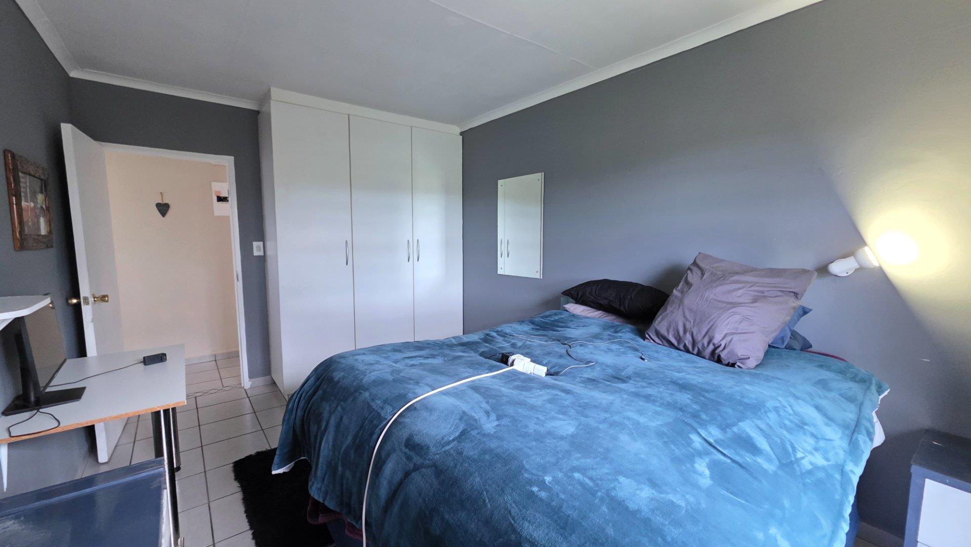 Photo 12 of 3 Bedroom House for Sale in Riverside