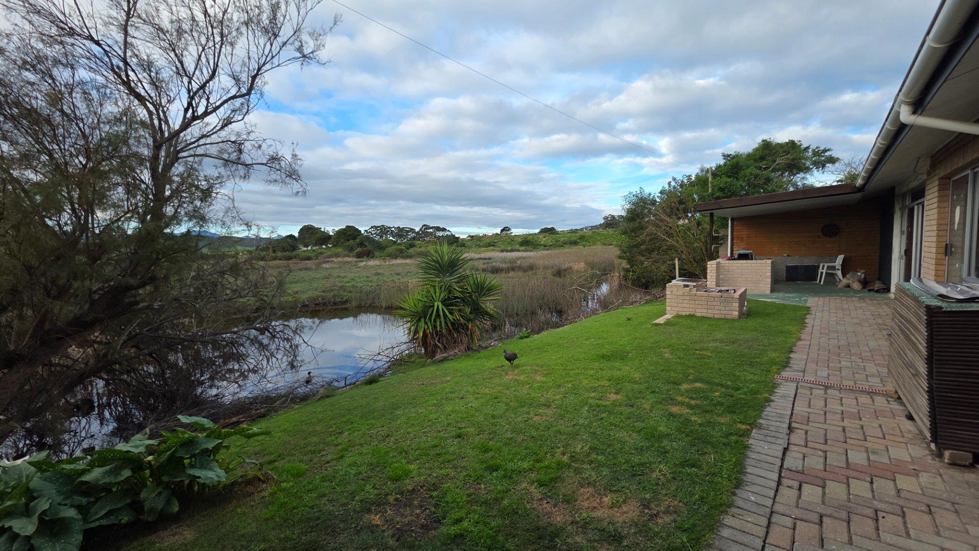 Photo 3 of 3 Bedroom House for Sale in Riverside