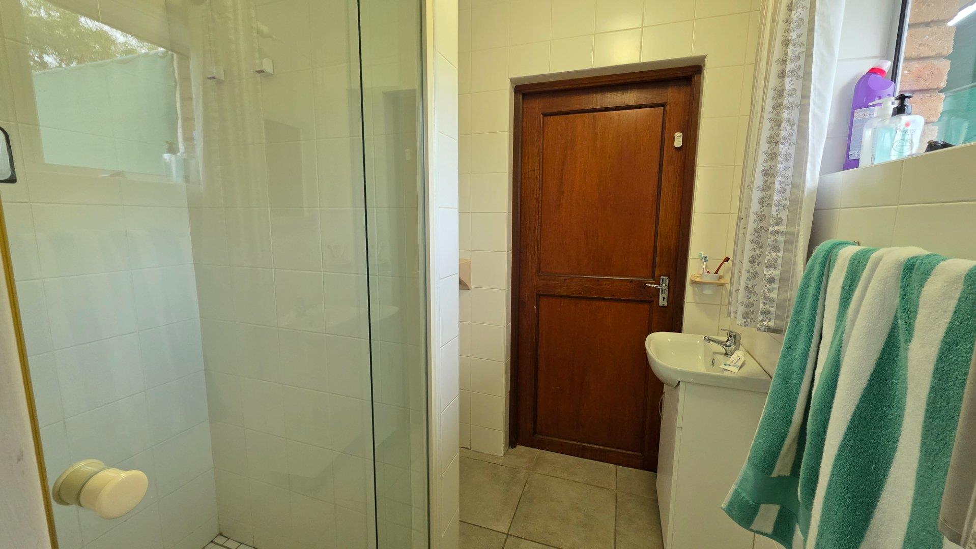 Photo 19 of 3 Bedroom House for Sale in Riverside