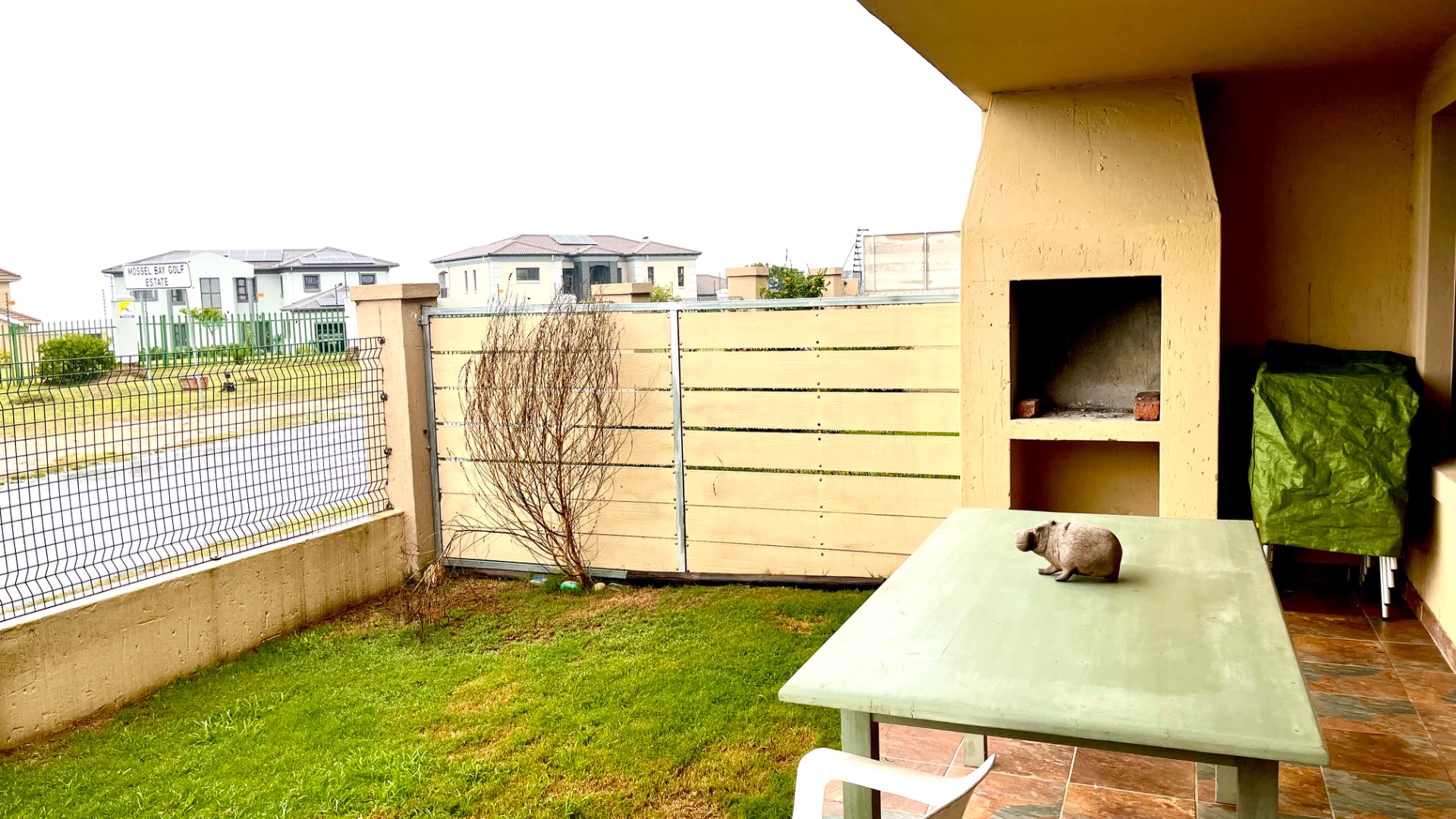 Photo 10 of 3 Bedroom Townhouse for Sale in Mossel Bay Central