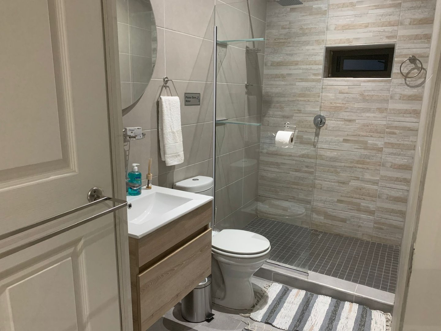 Photo 10 of 4 Bedroom House for Sale in Fraaiuitsig