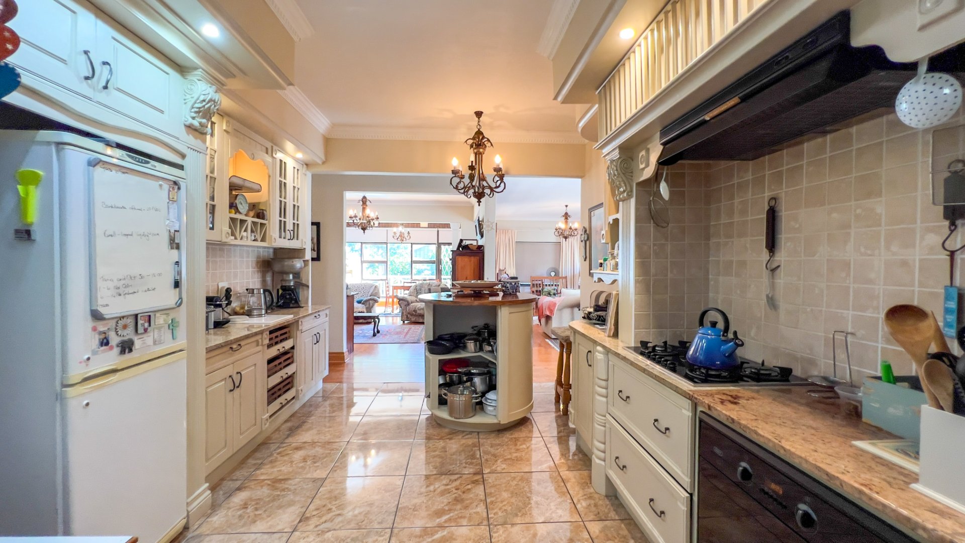 Photo 4 of 4 Bedroom House for Sale in Hartenbos Central