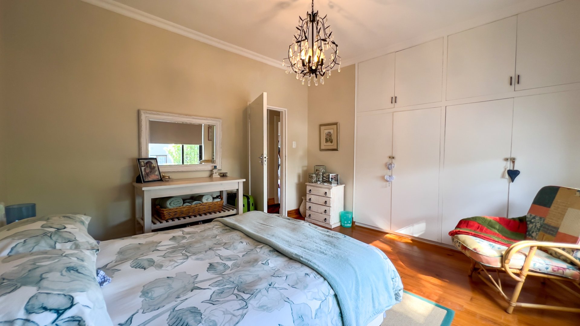 Photo 20 of 4 Bedroom House for Sale in Hartenbos Central