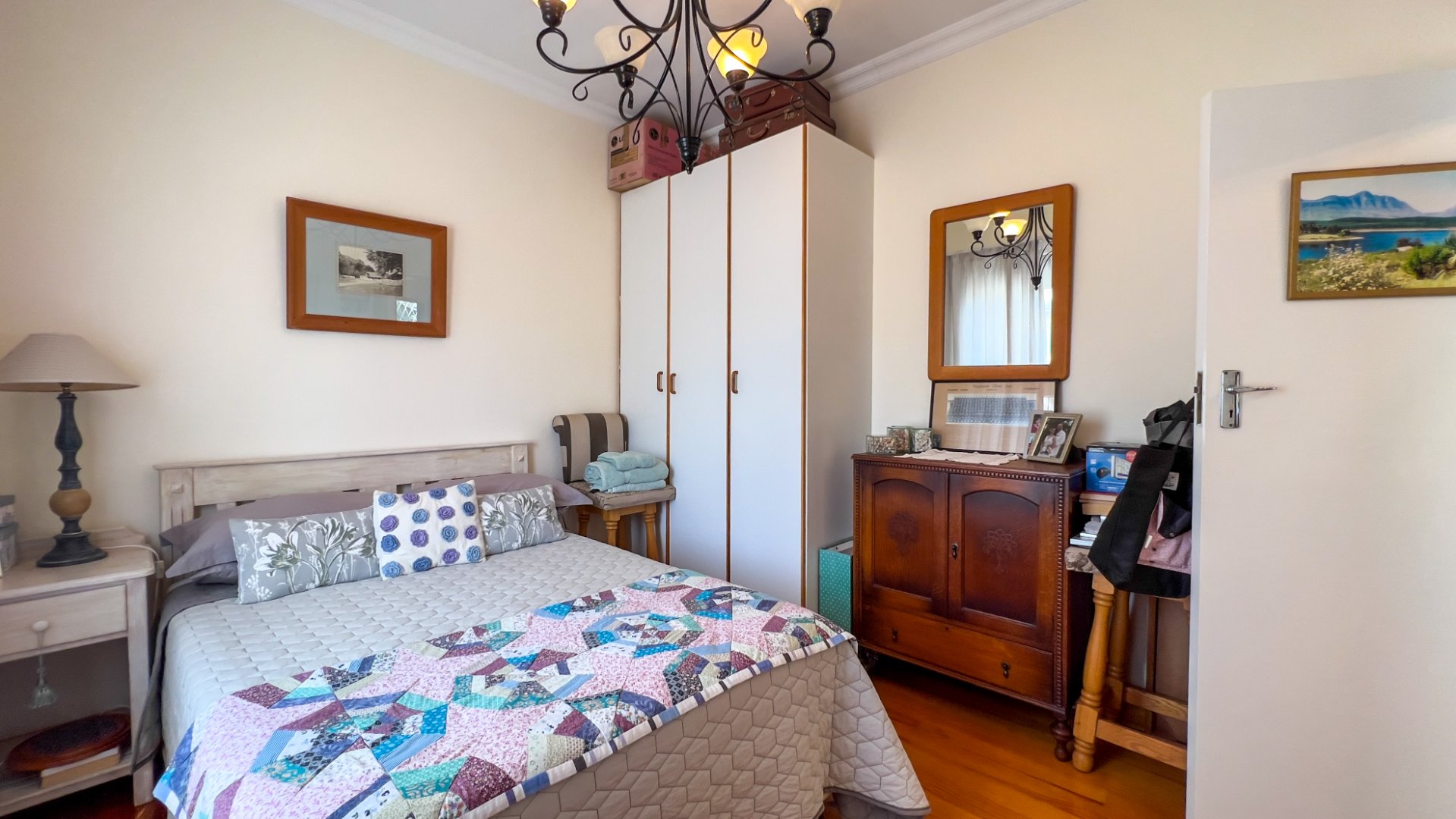 Photo 27 of 4 Bedroom House for Sale in Hartenbos Central