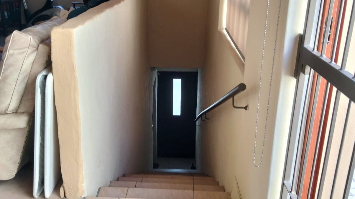 Photo 11 of 4 Bedroom House for Sale in Vakansieplaas