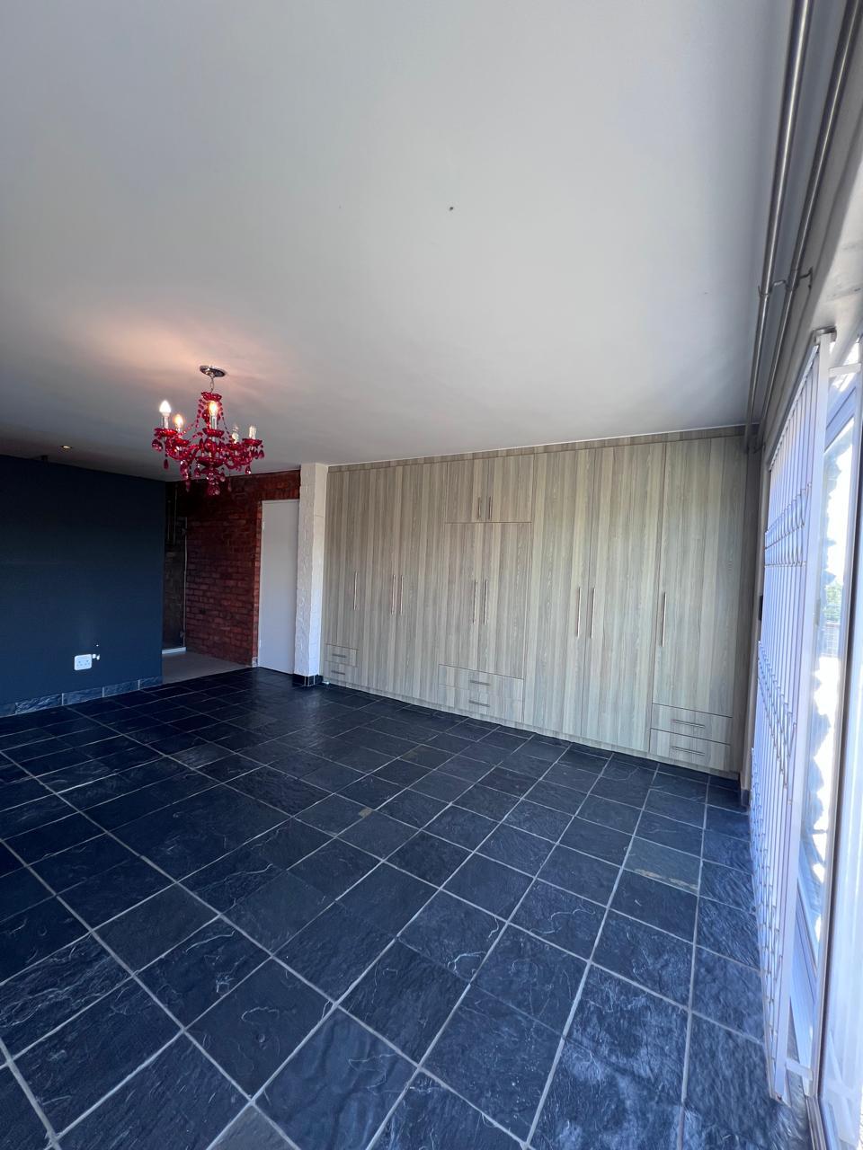 Photo 41 of 6 Bedroom House for Sale in Bayview