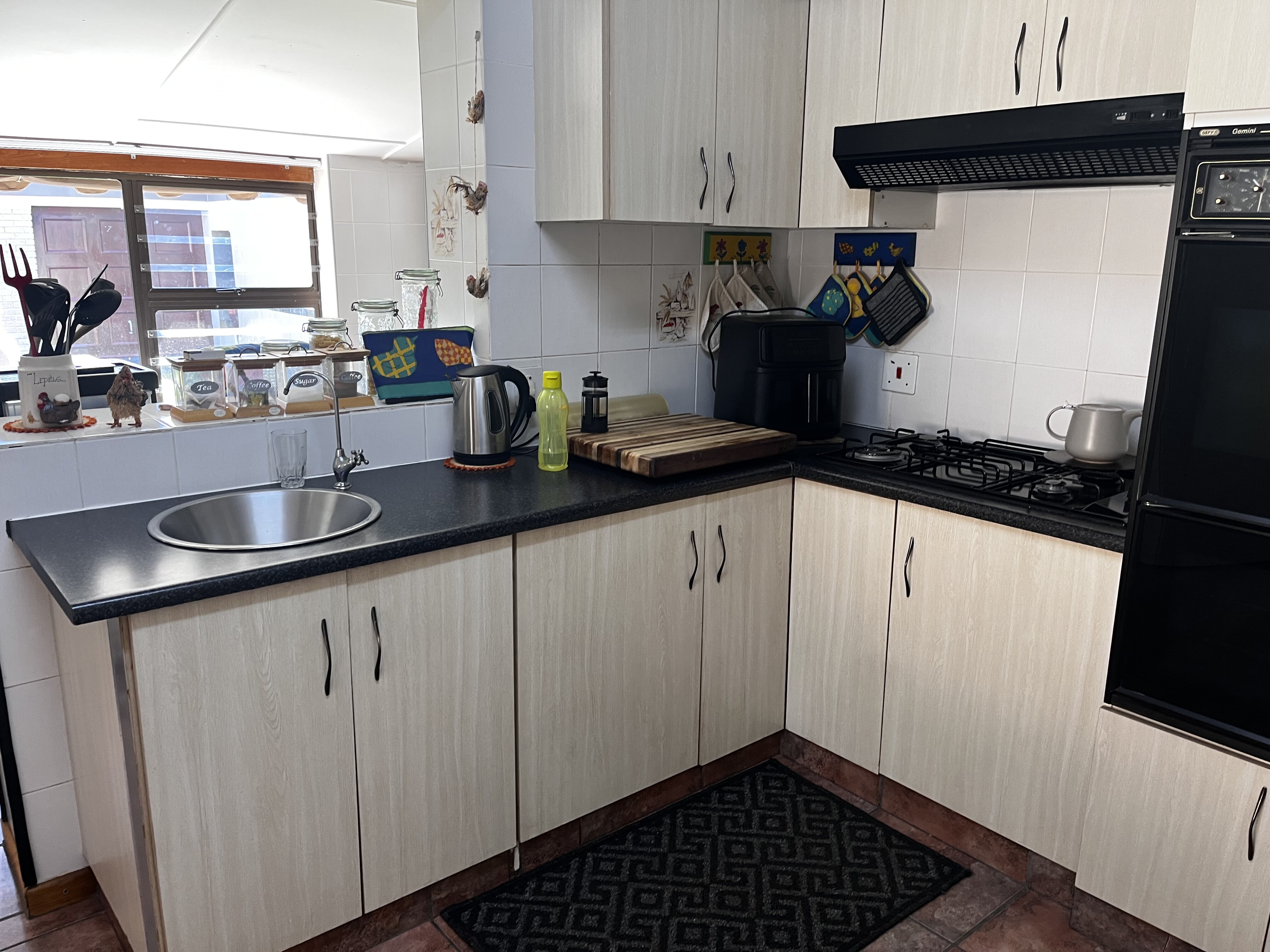 Photo 58 of 6 Bedroom House for Sale in Hartenbos Central