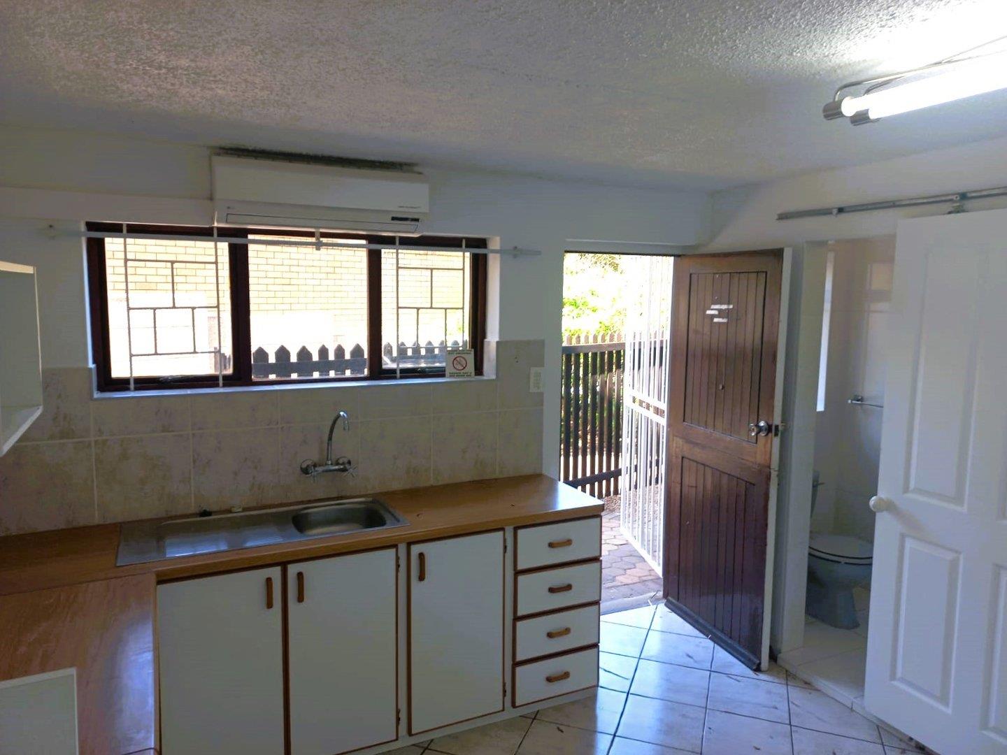 Photo 33 of 7 Bedroom House for Sale in Bayview