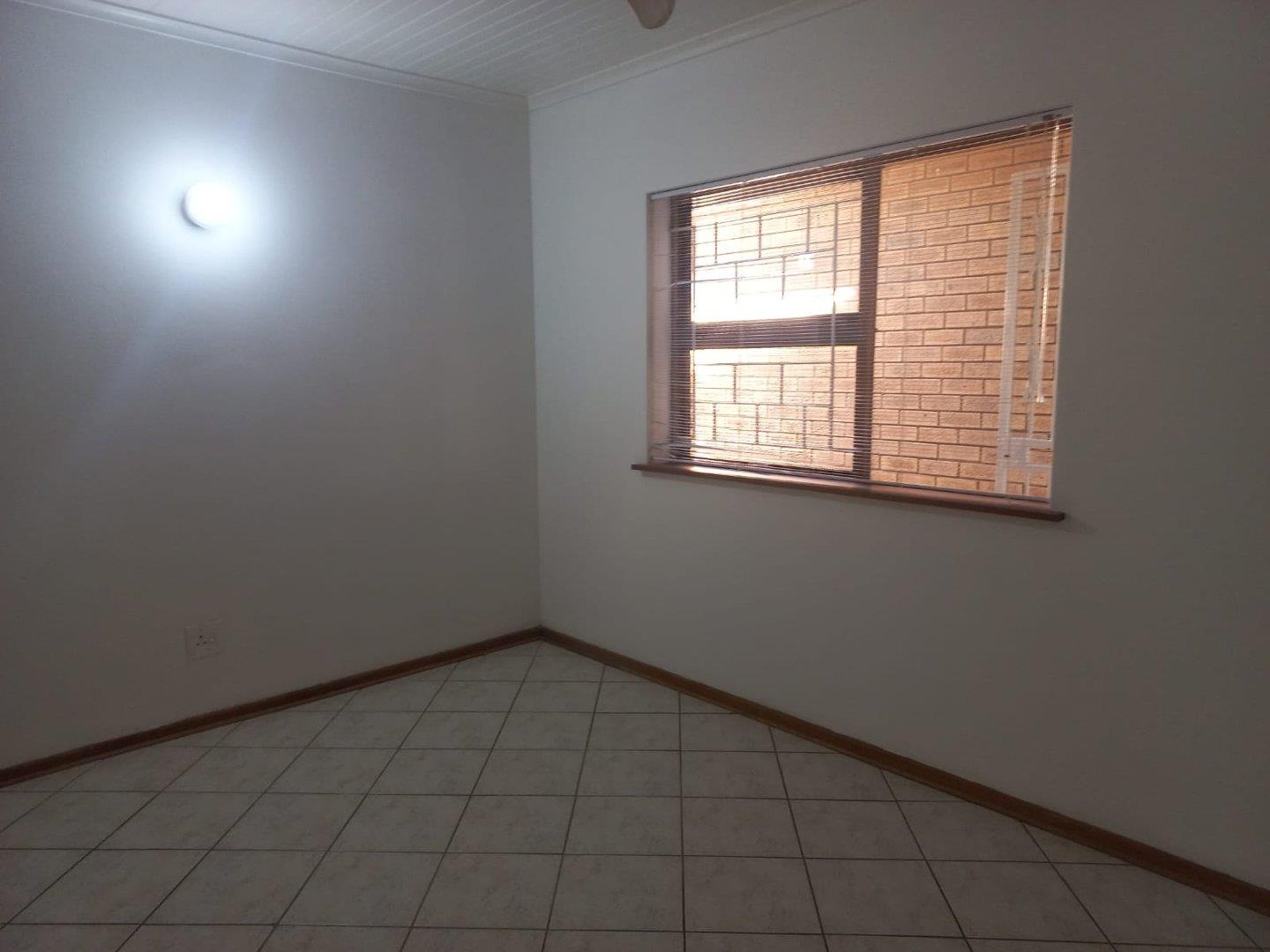Photo 14 of 7 Bedroom House for Sale in Bayview