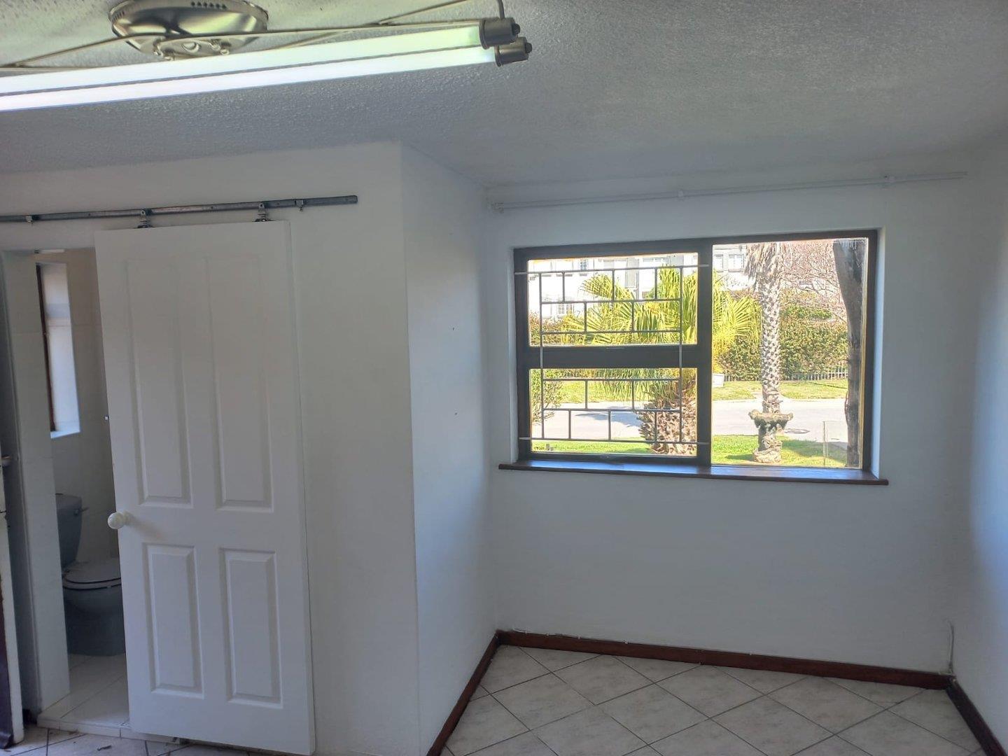 Photo 31 of 7 Bedroom House for Sale in Bayview