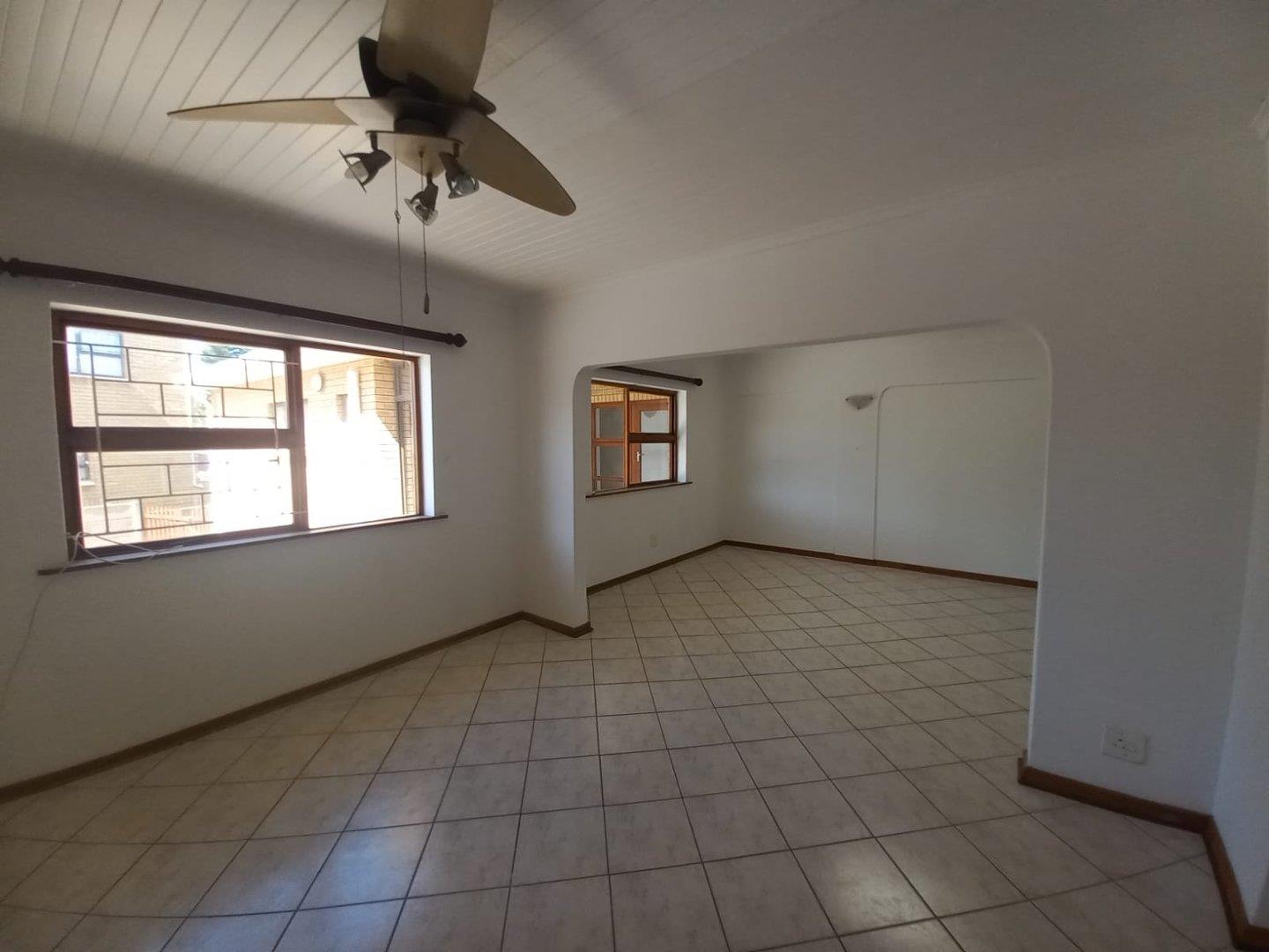 Photo 9 of 7 Bedroom House for Sale in Bayview