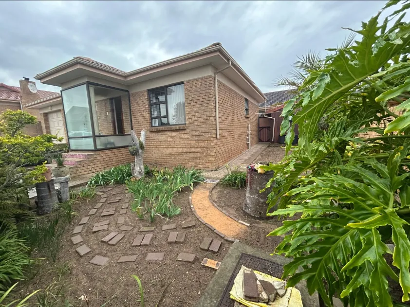 Photo 4 of Charming 2-Bedroom Home in Heiderand