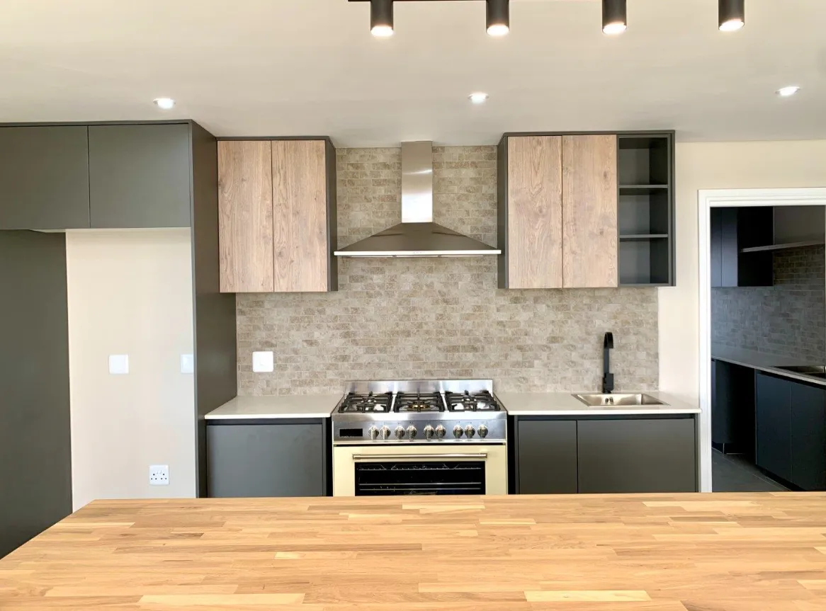 Photo 12 of 4 Bedroom House for Sale in Hartenbos Heuwels