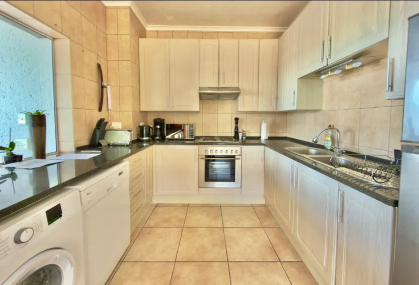Photo 3 of Stylish Three-Bedroom Home with Ocean Views in Pinnacle Point Golf Estate